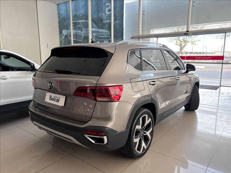  TAOS  1.4 250 TSI Highline 1