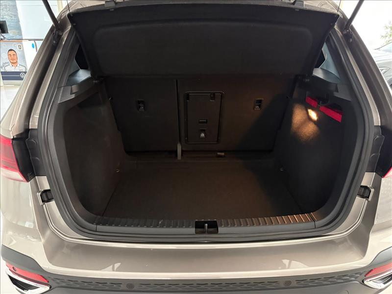  TAOS  1.4 250 TSI Highline 15