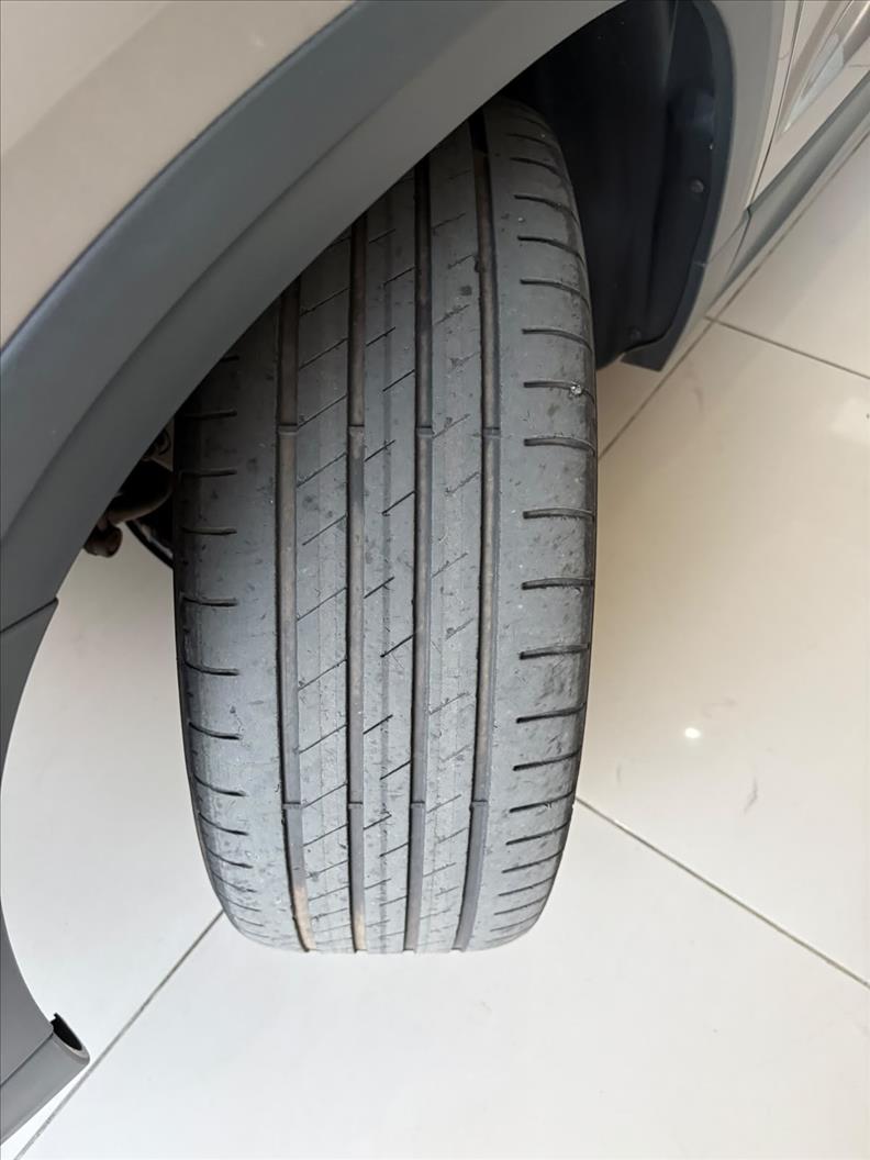  TAOS  1.4 250 TSI Highline 17