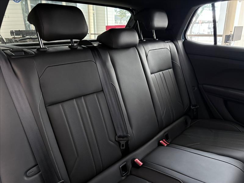  T-CROSS  1.4 250 TSI Highline 7