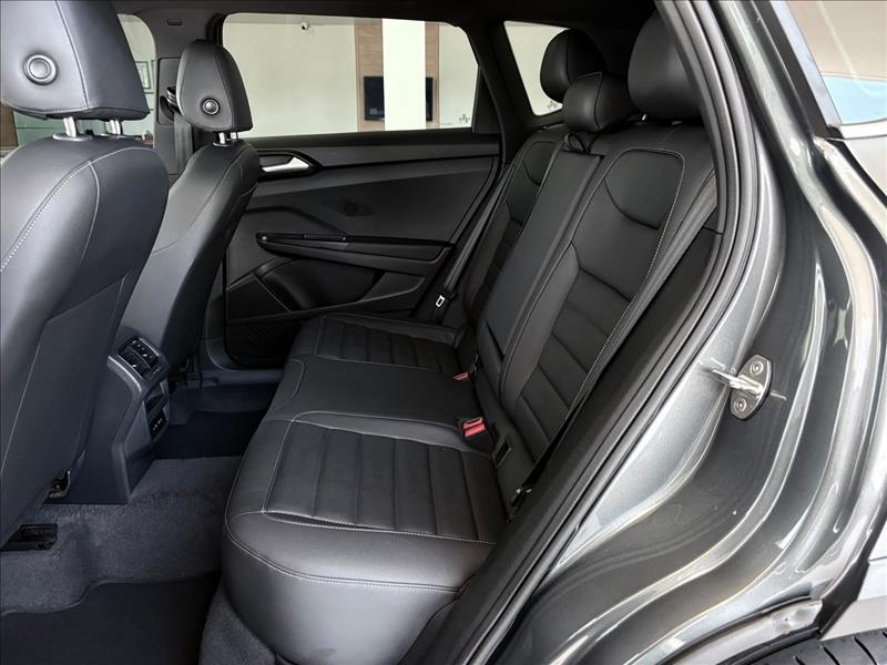  TAOS  1.4 250 TSI Highline 8
