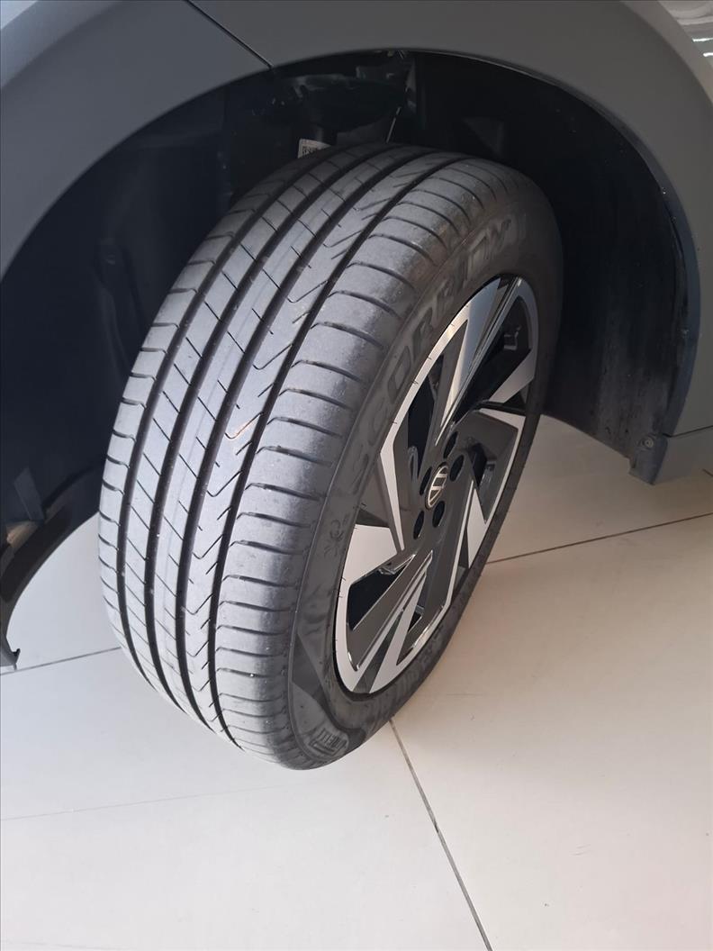 NIVUS 1.0 200 TSI Highline NIVUS 1.0 200 TSI Highline