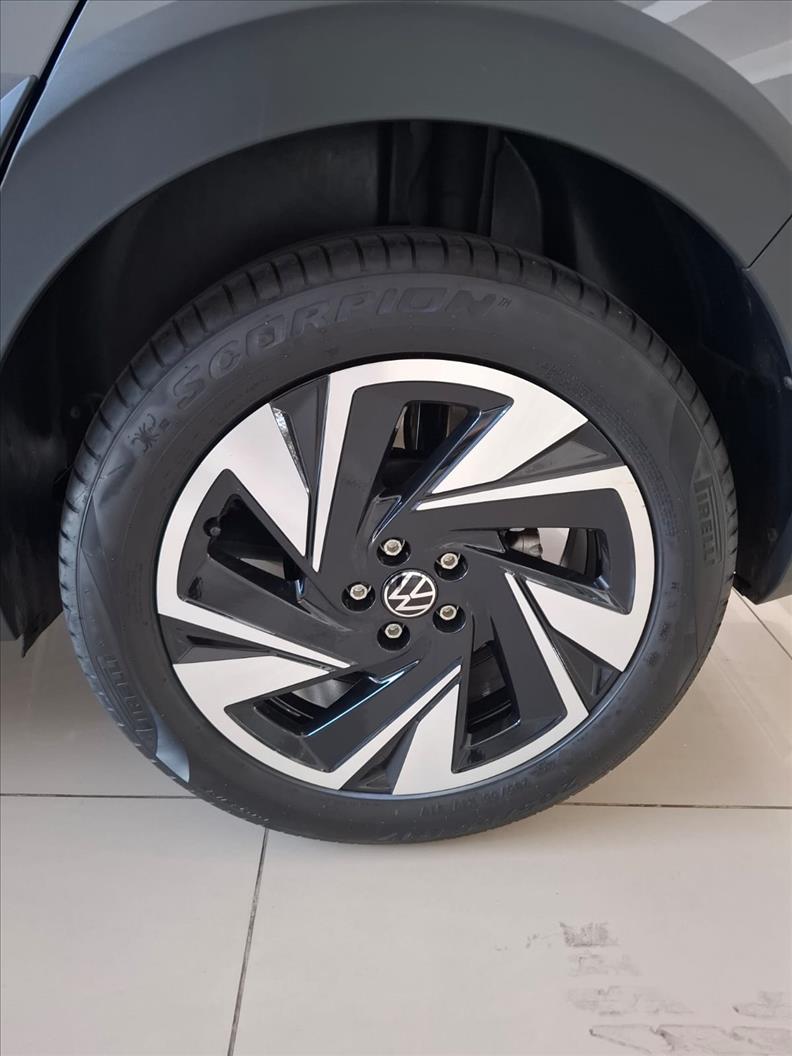 NIVUS 1.0 200 TSI Highline NIVUS 1.0 200 TSI Highline