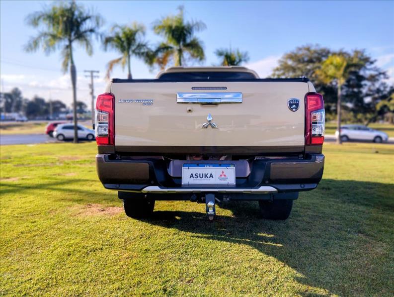  L200 TRITON  2.4 16V Turbo Sport Hpe-s Terra CD 4X4 2