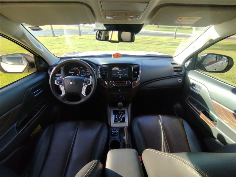  L200 TRITON  2.4 16V Turbo Sport Hpe-s Terra CD 4X4 11