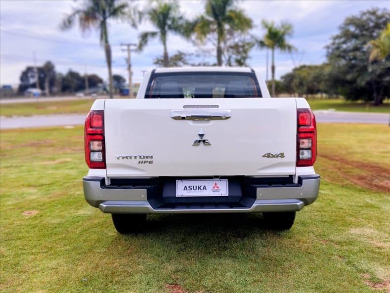  TRITON  2.4 Biturbo CD HPE 4X4 2