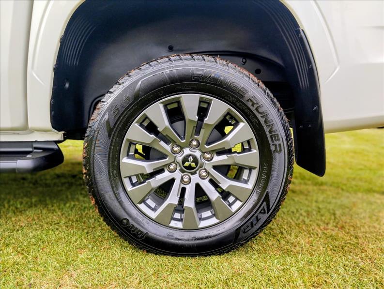  TRITON  2.4 Biturbo CD HPE 4X4 15