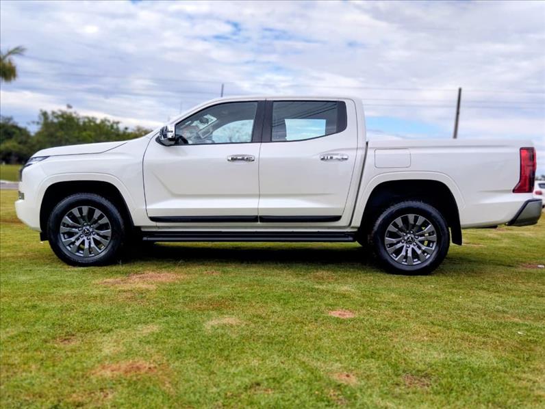  TRITON  2.4 Biturbo CD HPE 4X4 4