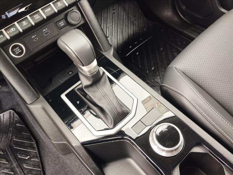  TRITON  2.4 Biturbo CD HPE 4X4 11