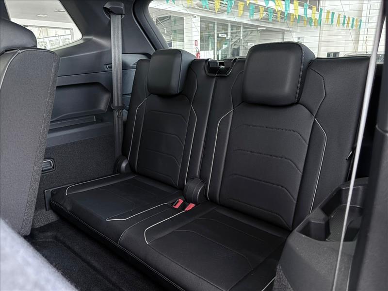  TIGUAN  2.0 300 TSI Allspace R-line 10