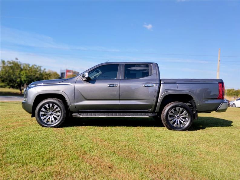  TRITON  2.4 Biturbo CD Hpe-s 4X4 3