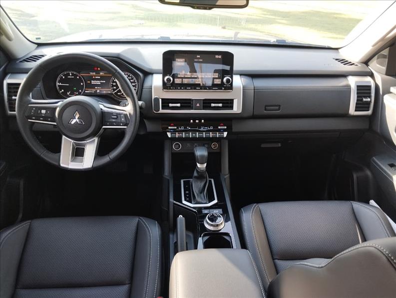  TRITON  2.4 Biturbo CD Hpe-s 4X4 9