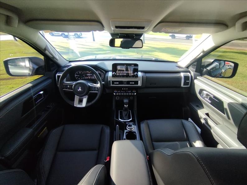  TRITON  2.4 Biturbo CD Hpe-s 4X4 8