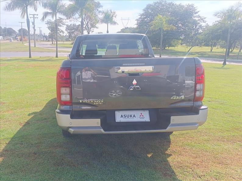  TRITON  2.4 Biturbo CD Hpe-s 4X4 3