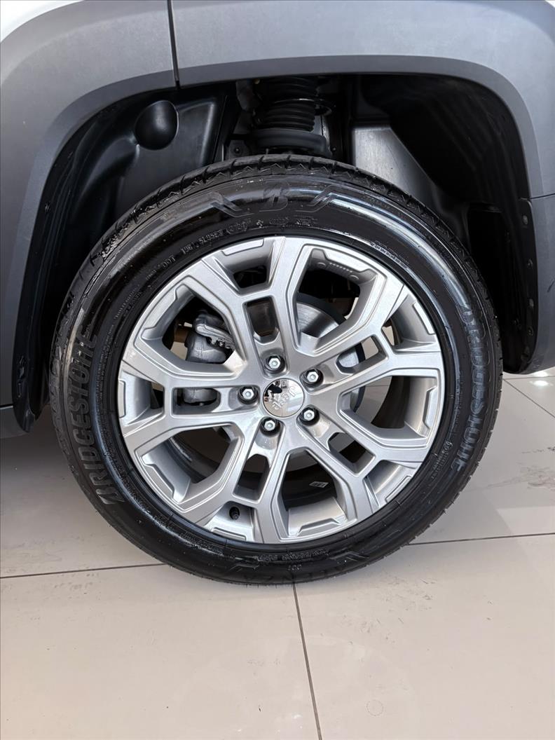 RENEGADE  1.3 T270 Turbo Longitude 17