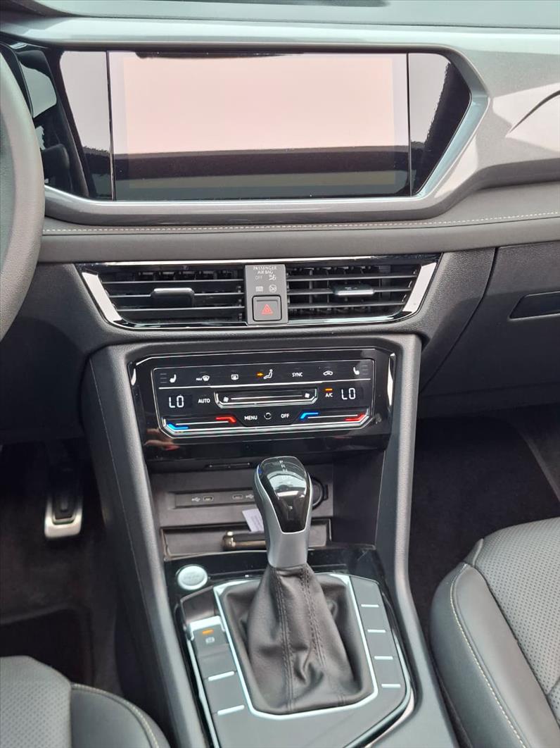  TAOS  1.4 250 TSI Highline 10