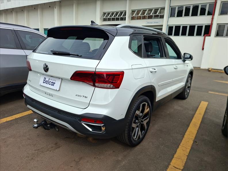  TAOS  1.4 250 TSI Highline 1