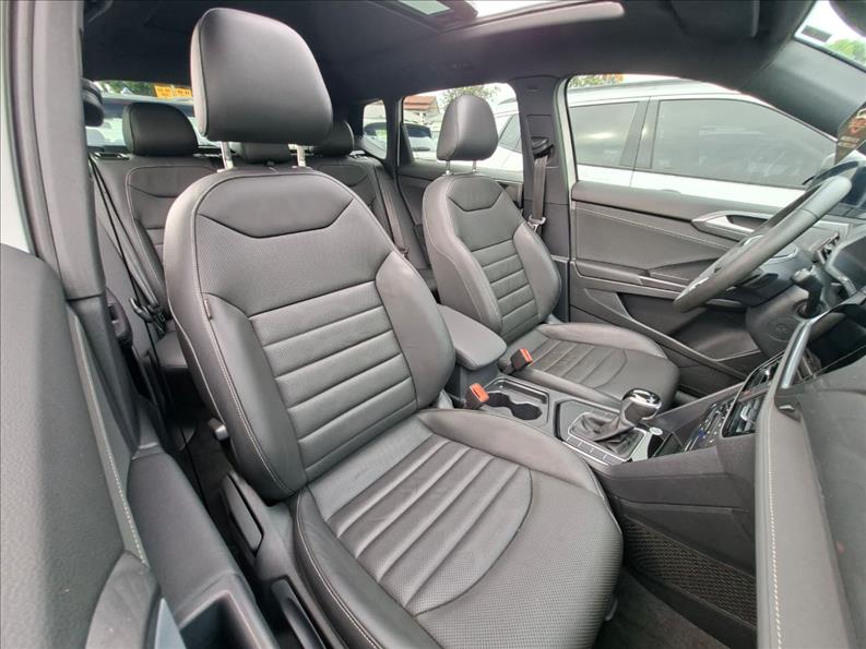  TAOS  1.4 250 TSI Highline 6