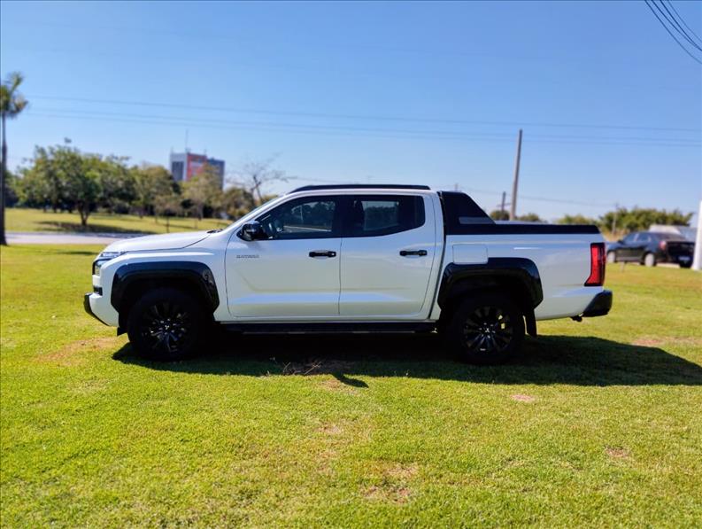  TRITON  2.4 Biturbo CD Katana 4X4 2