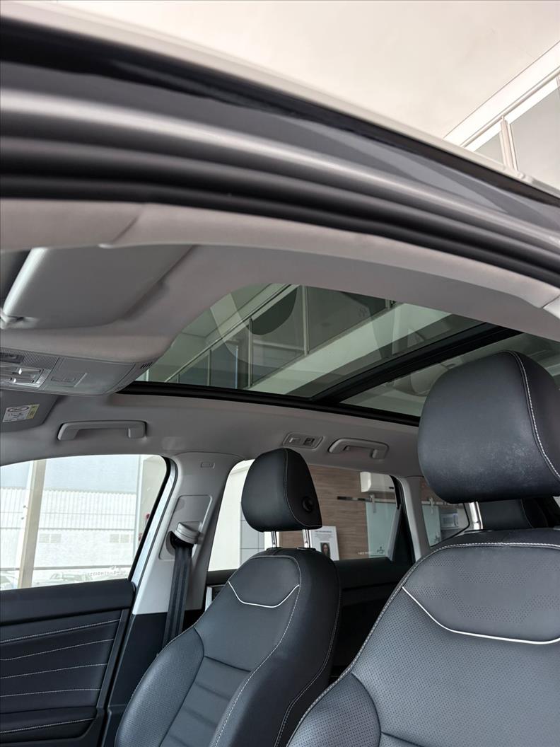  TAOS  1.4 250 TSI Highline 10