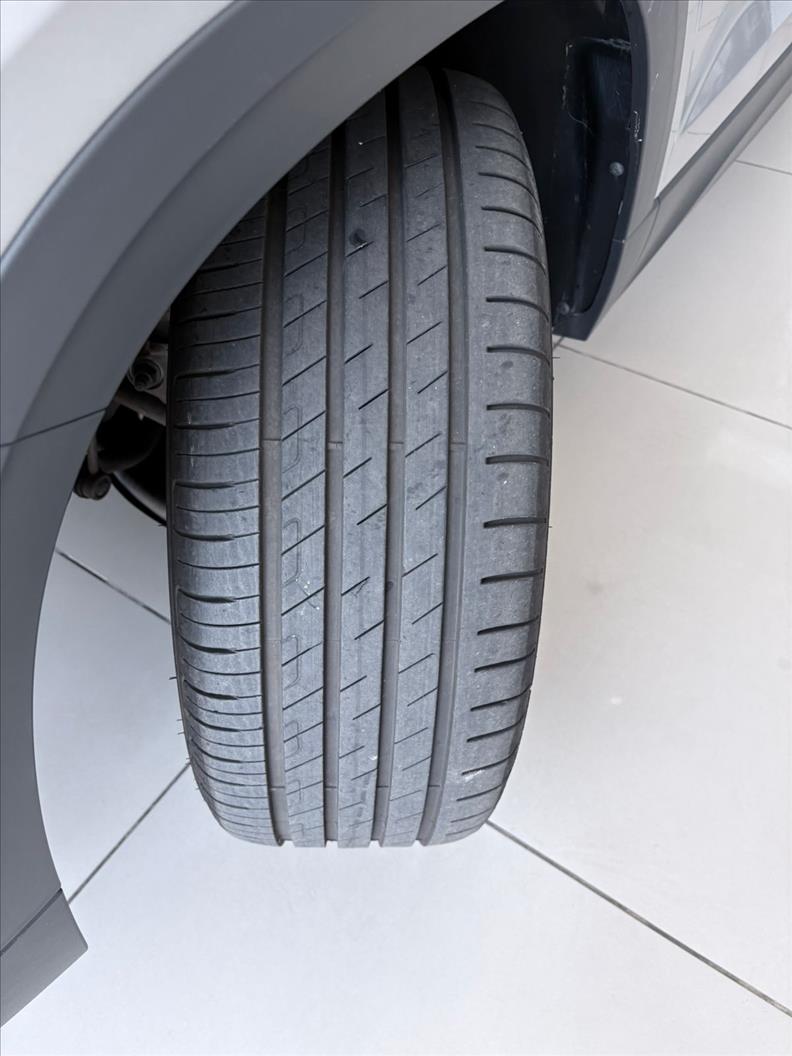  TAOS  1.4 250 TSI Highline 17