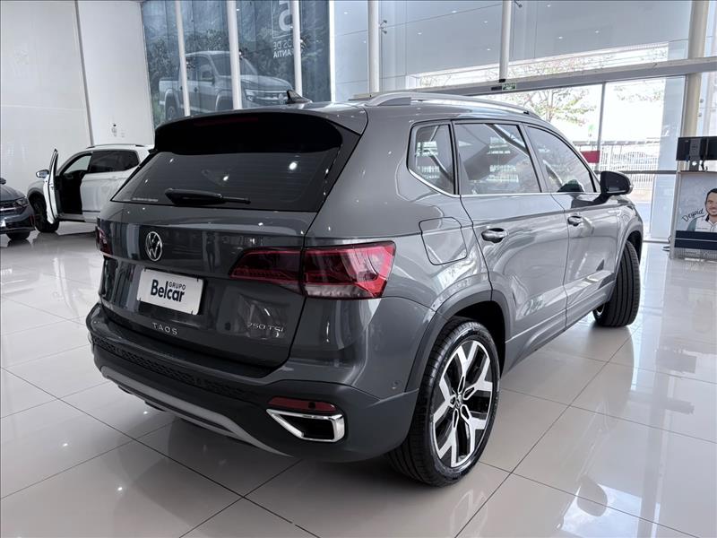  TAOS  1.4 250 TSI Highline 1