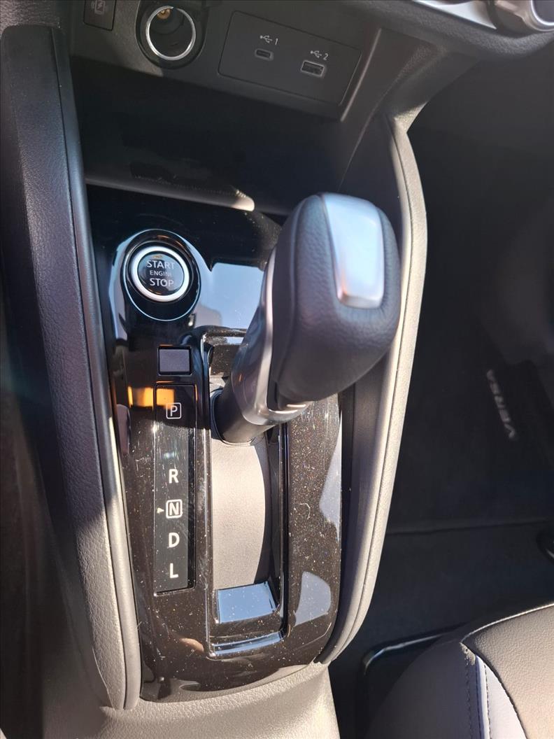 VERSA 1.6 16V Exclusive VERSA 1.6 16V Exclusive