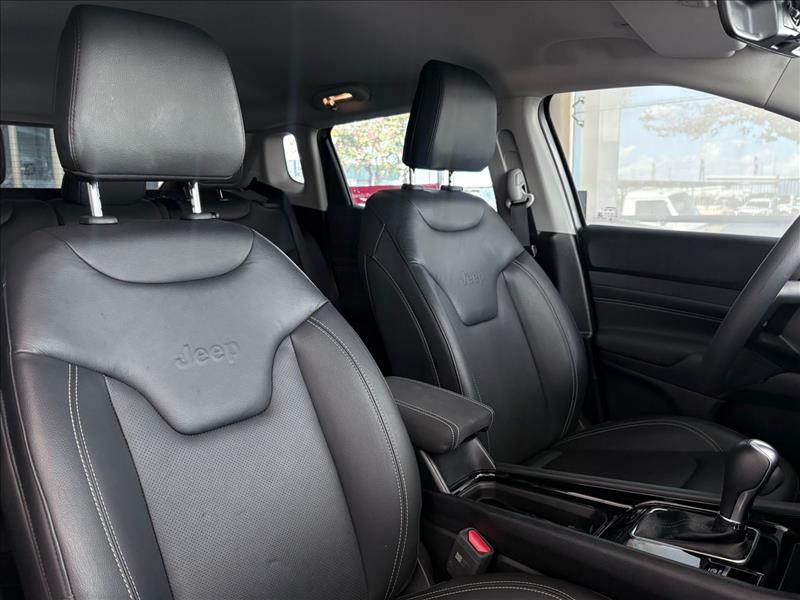  COMPASS  1.3 T270 Turbo Sport 6
