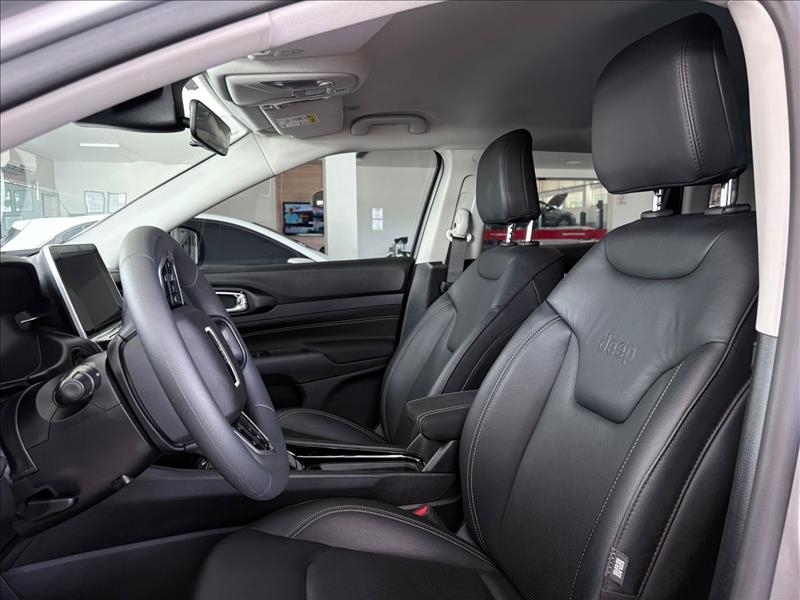  COMPASS  1.3 T270 Turbo Sport 8