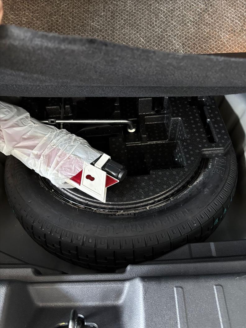  KICKS  1.0 Turbo Advance 15