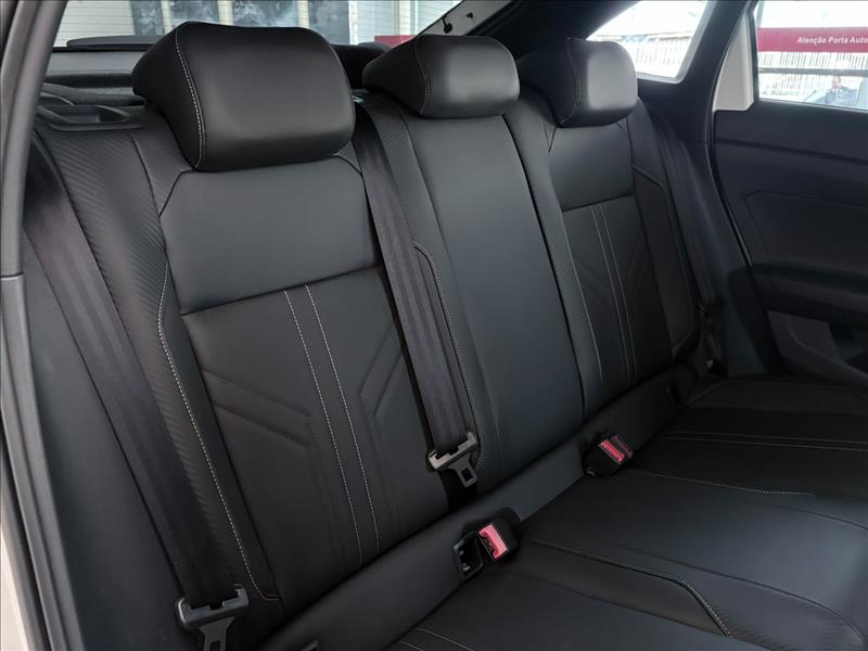  NIVUS  1.0 200 TSI Highline 9