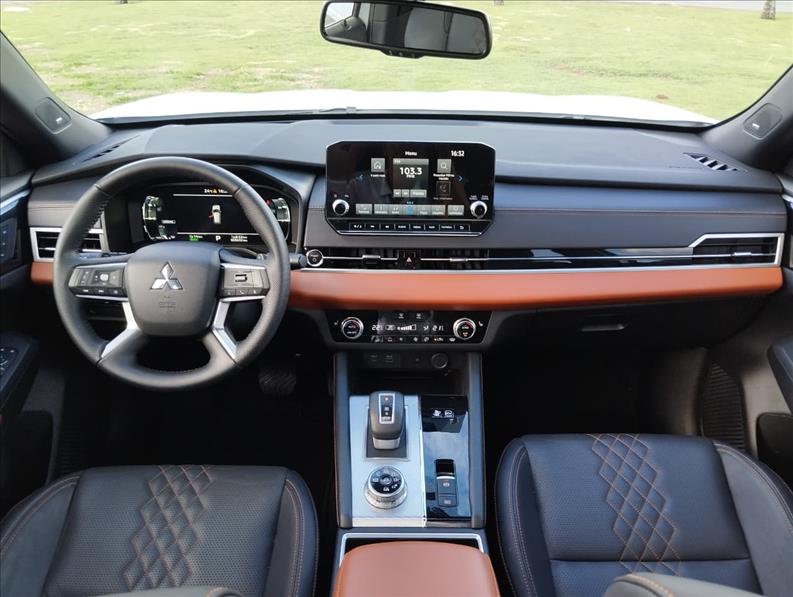  OUTLANDER  2.4 Phev Signature S-awc DHT 10