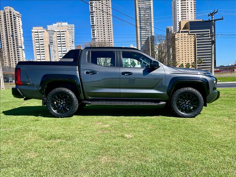  TRITON  2.4 Biturbo CD Katana 4X4 1