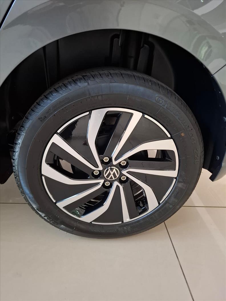 POLO 1.0 170 TSI Highline POLO 1.0 170 TSI Highline