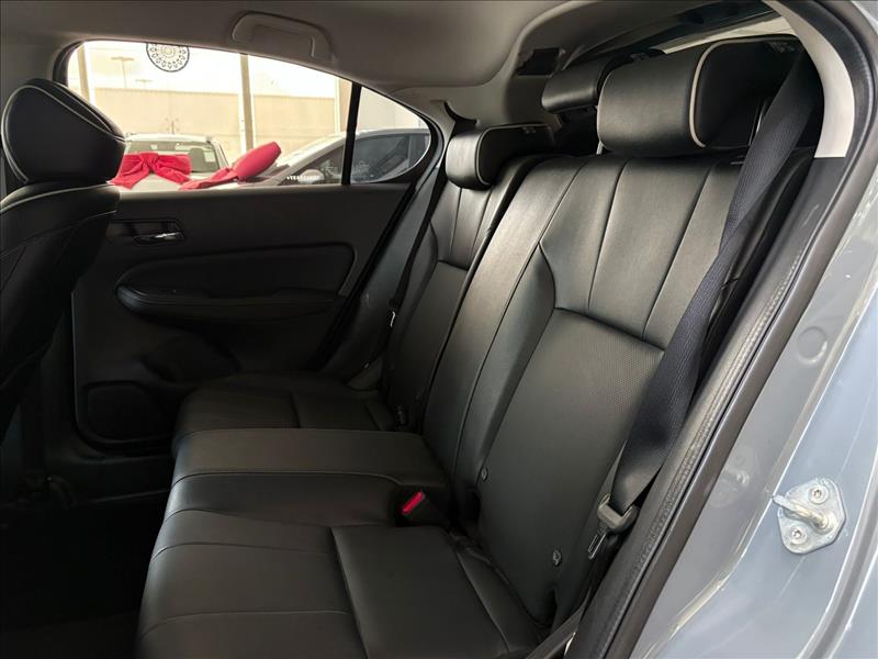  CITY  1.5 I-vtec Hatch EXL 9