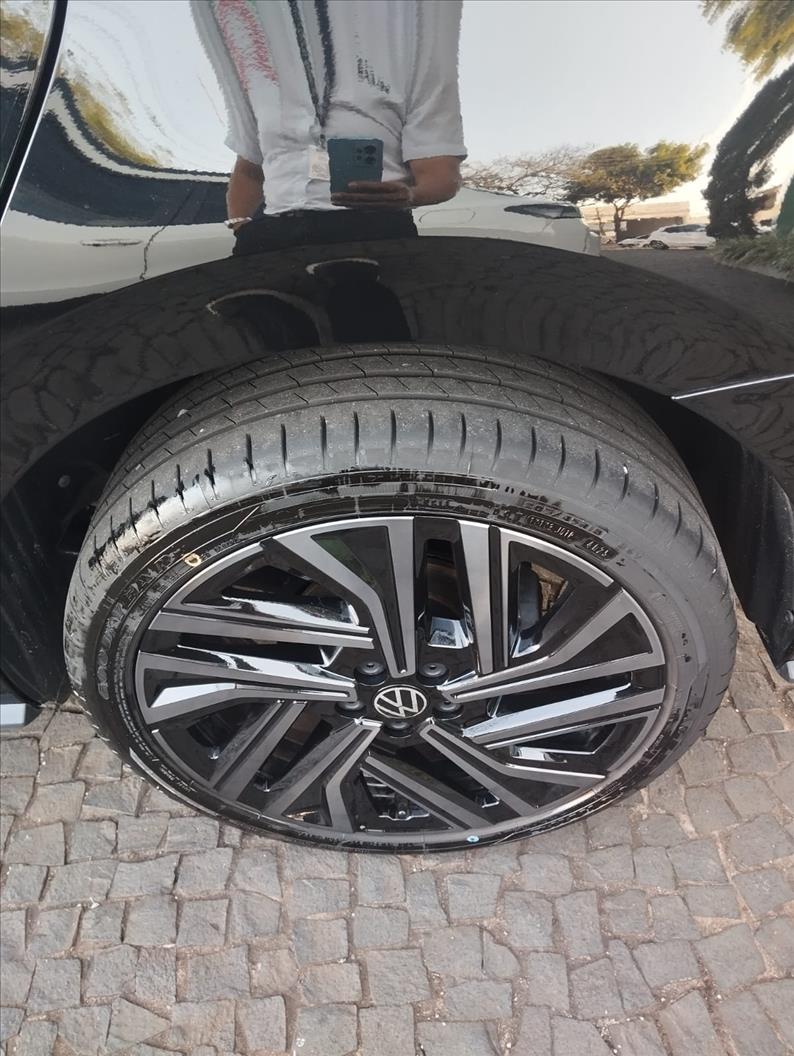  VIRTUS  1.4 250 TSI Exclusive 14