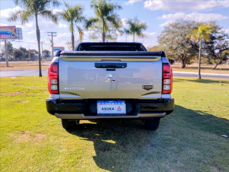  TRITON  2.4 Biturbo CD Katana 4X4 3
