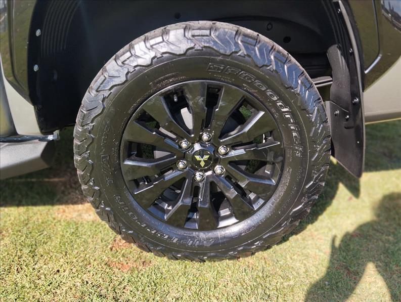  TRITON  2.4 Biturbo CD Katana 4X4 14