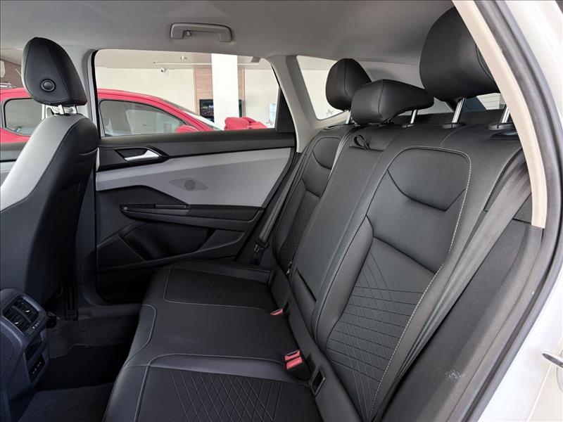  TAOS  1.4 250 TSI Comfortline 9