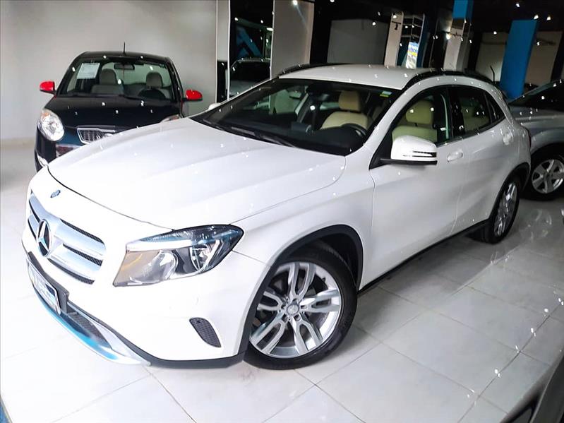 Seminovos certificados MERCEDES-BENZ GLA 200 1.6 CGI STYLE 16V TURBO GASOLINA 4P AUTOMATICO