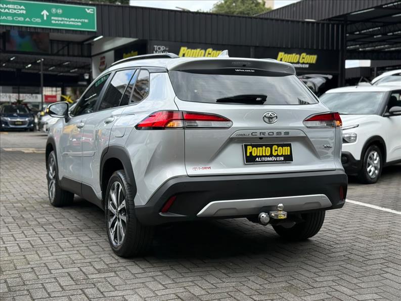 Toyota COROLLA CROSS 2024