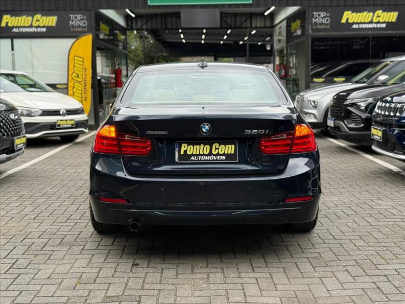 BMW 320I 2014
