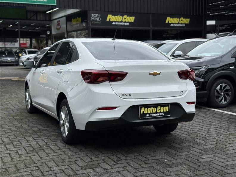 Chevrolet ONIX 2022