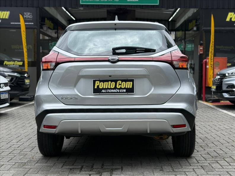 Nissan KICKS 2024