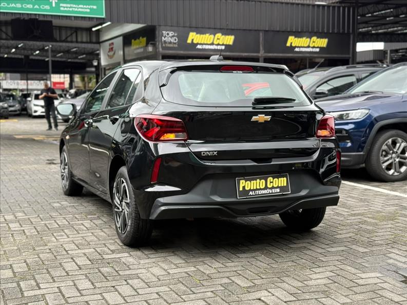 Chevrolet ONIX 2026