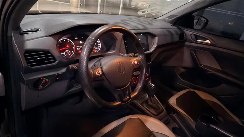  T-CROSS 