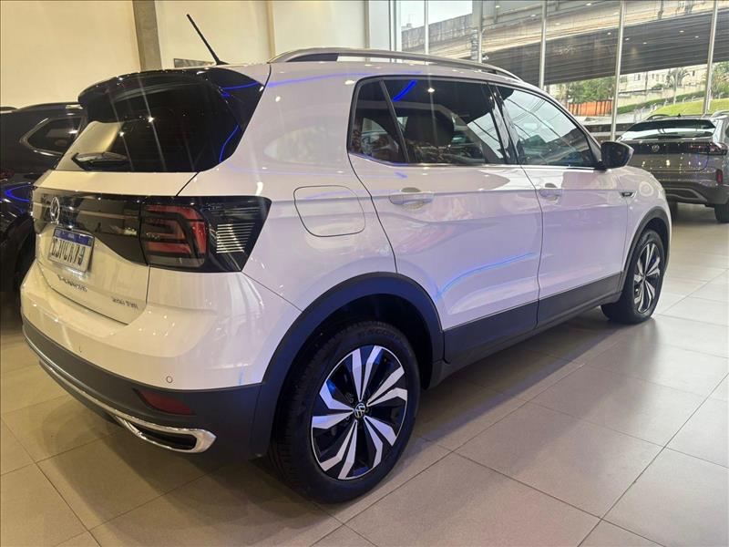  T-CROSS 