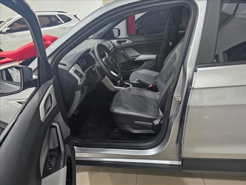  T-CROSS 