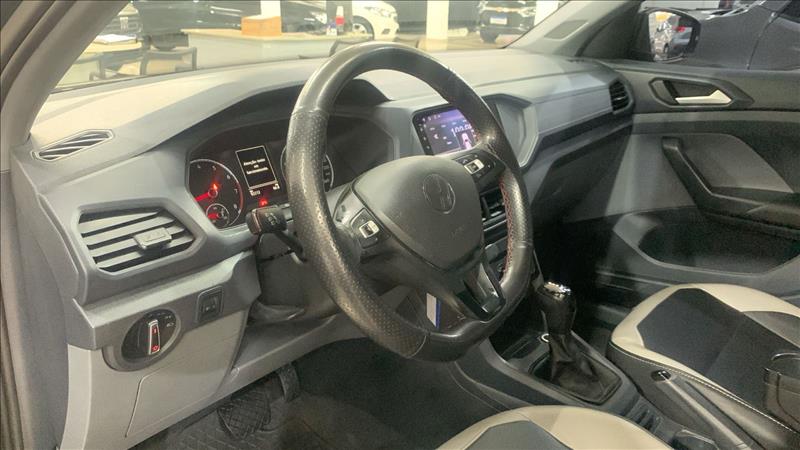  T-CROSS 