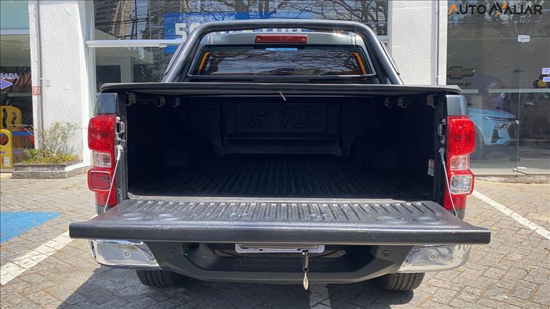  S10 